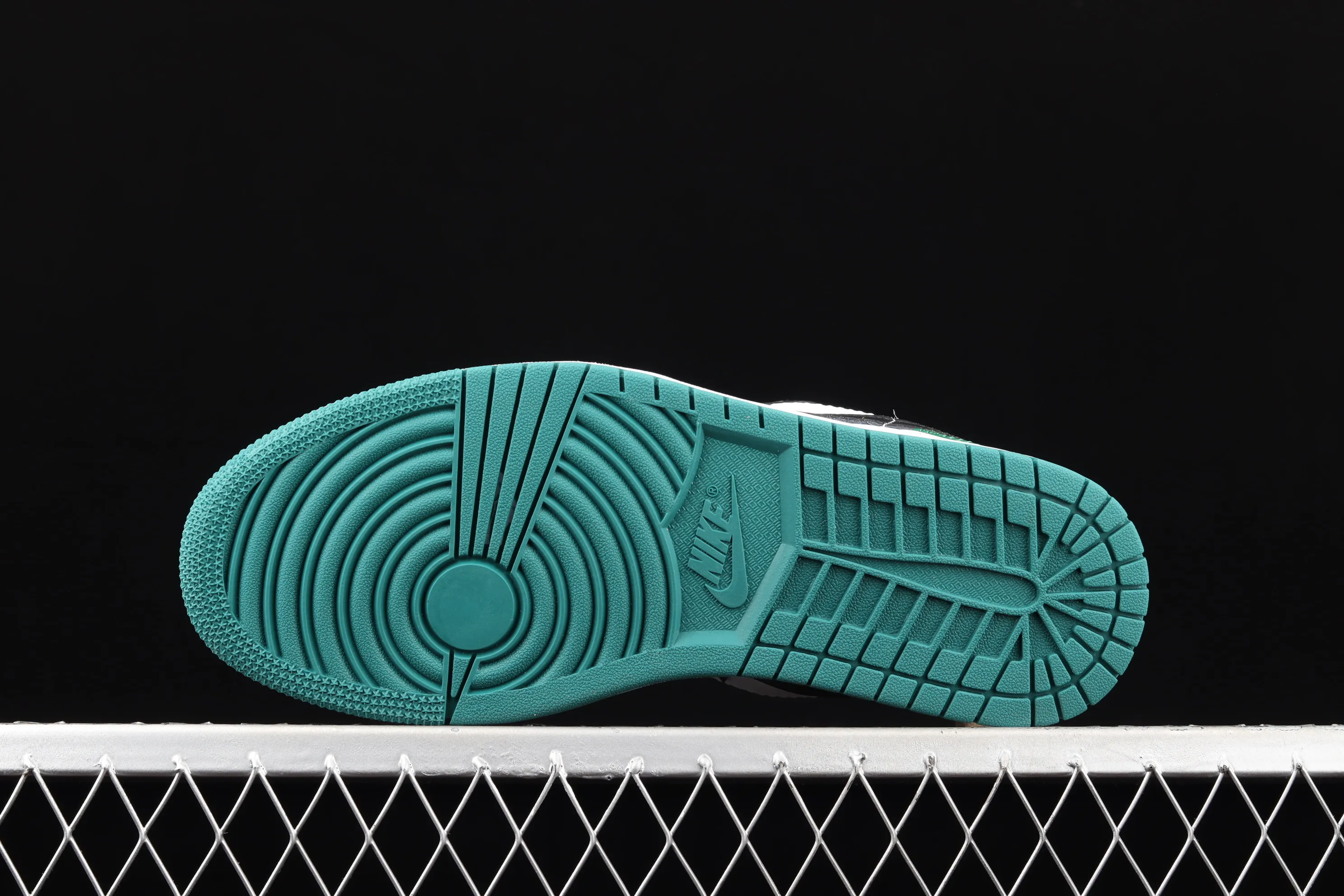 All categories Air Jordan Jordan series basketball shoes Air Jordan 1 Low Air Jordan 1 Low AJ1 Joe 1 low-top cultural basketball shoes 553558-371